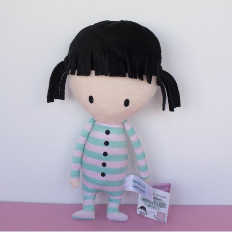 PELUCHE MARTINA LA NIñA: portada